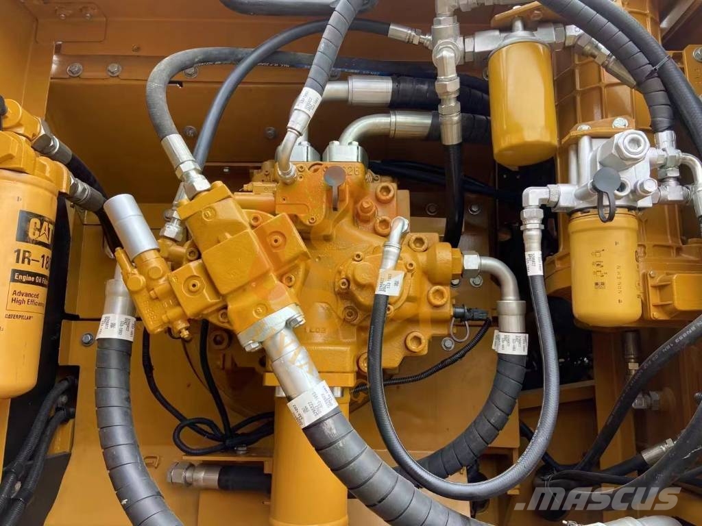 CAT 330 D2 履带挖掘机