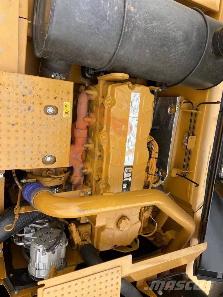 CAT 330 D2 履带挖掘机