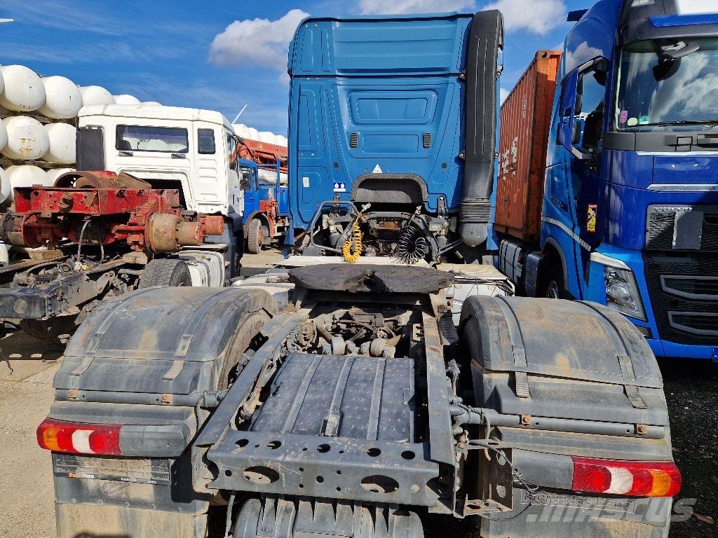 Mercedes-Benz ACTROS 1843 LS Sadulveokid