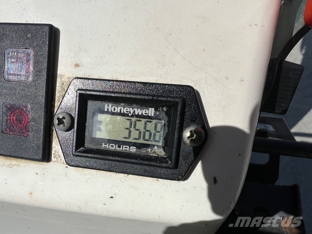 Bobcat E 10z Mini kotrók < 7t