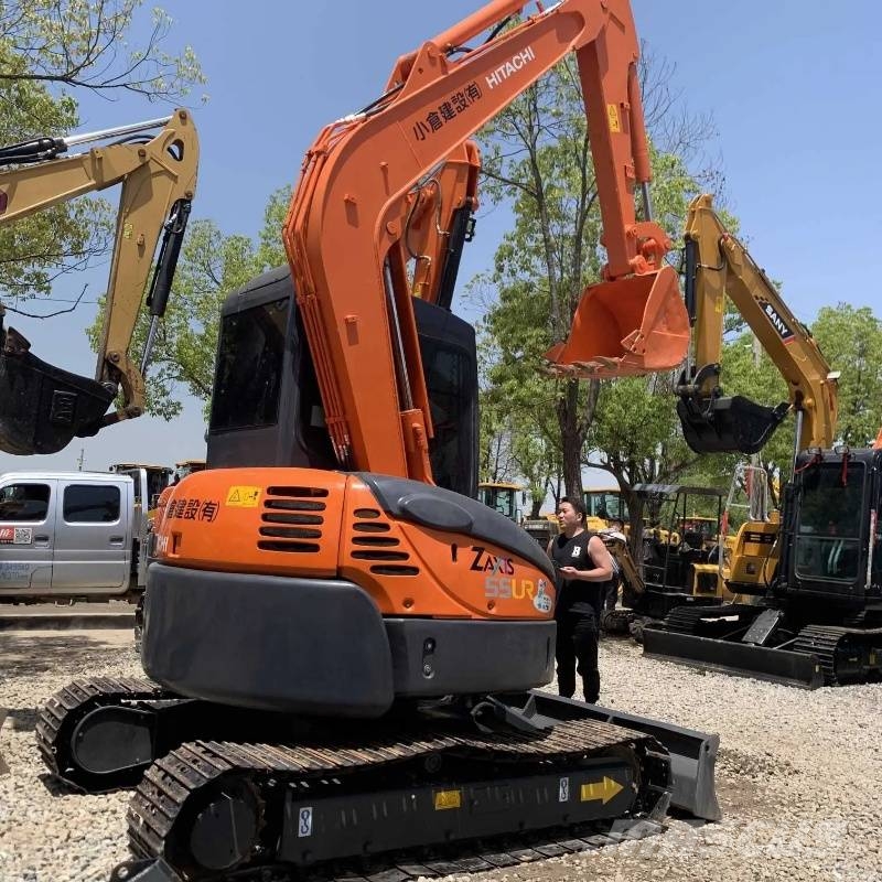 Hitachi ZX 55 UR Minigrävare < 7t