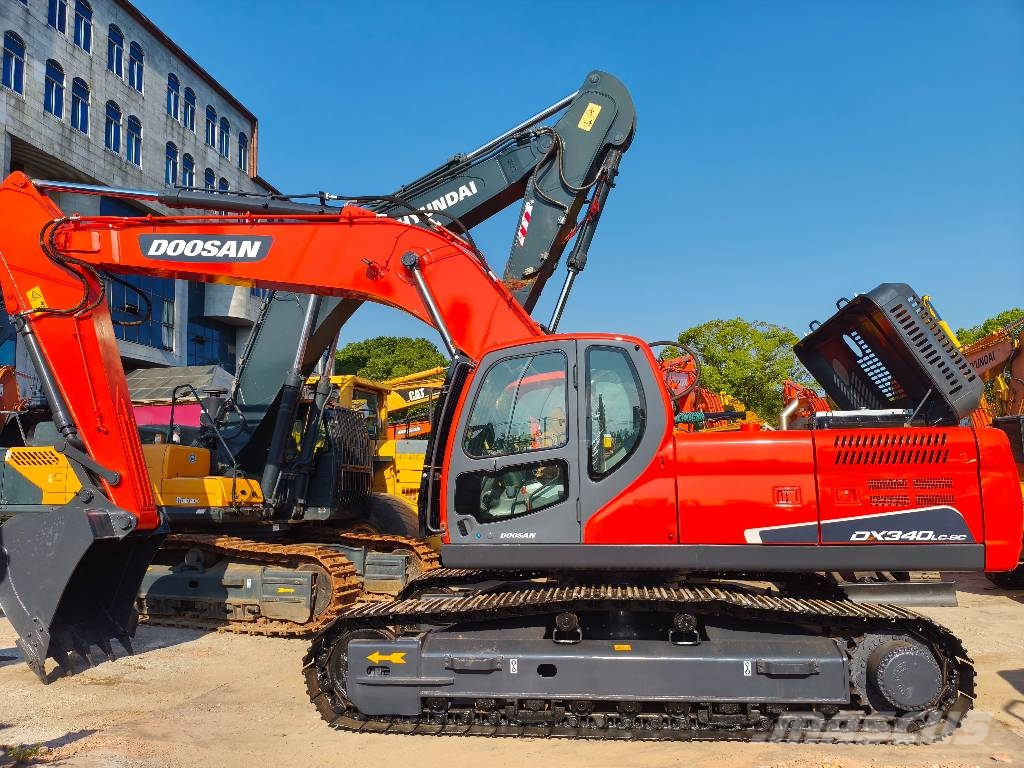 Doosan DX 340 LC Bagri goseničarji