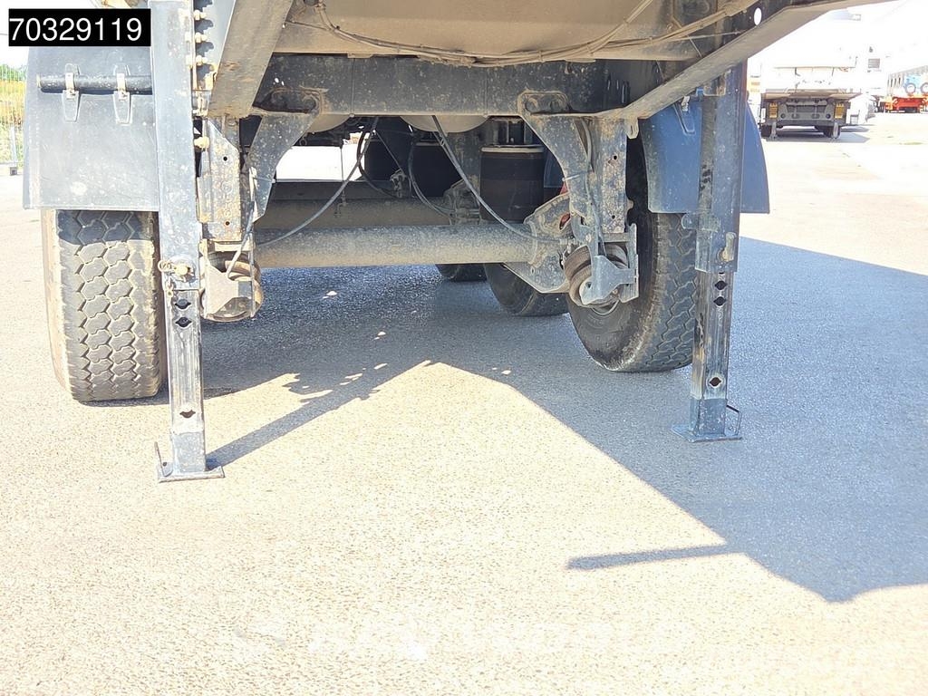 Schwarzmüller SK 3 axles Lift Axle Steel Tipptrailer