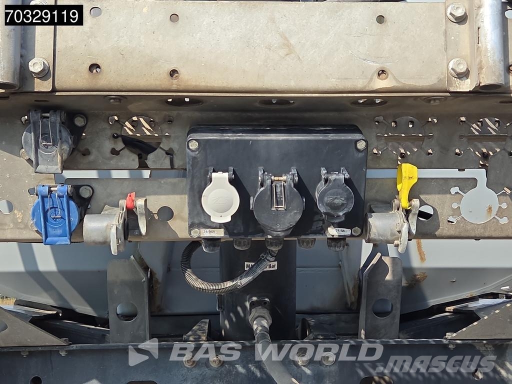 Schwarzmüller SK 3 axles Lift Axle Steel Tipptrailer