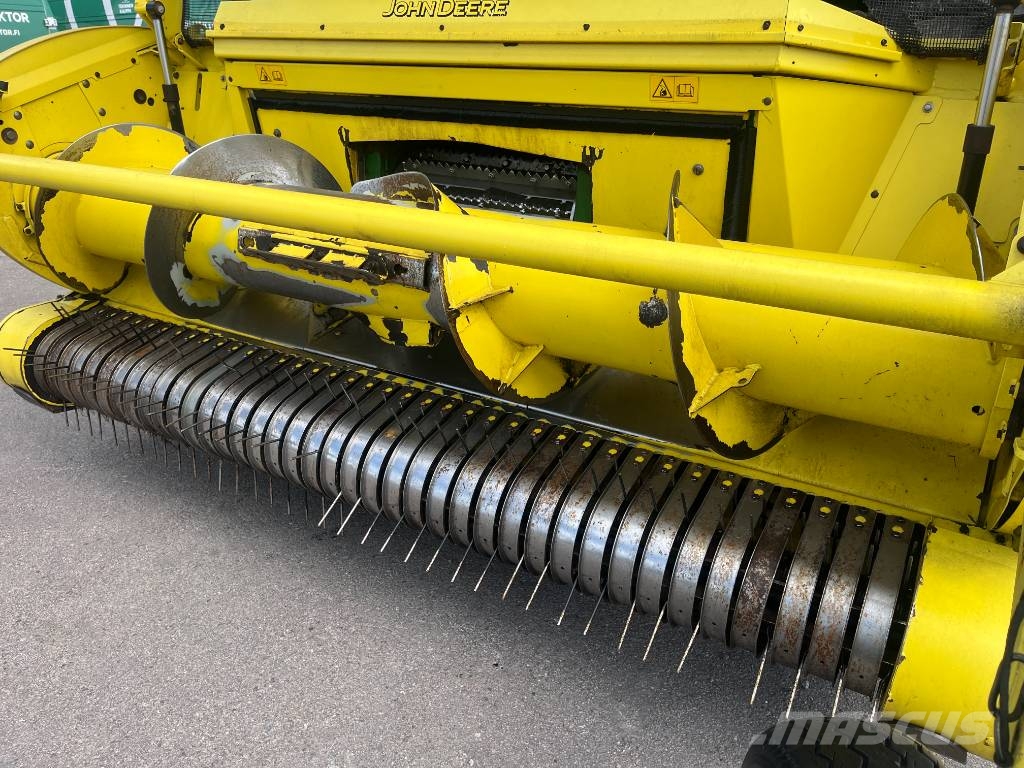 John Deere 8100 Forage harvesters