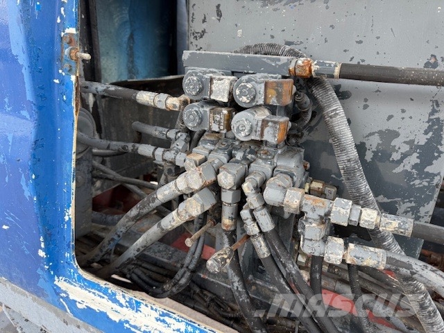 Schwing CONCRETE PUMP NO ENGINE NO COMPLET Accesorios para equipo de pilotaje / partes de repuesto