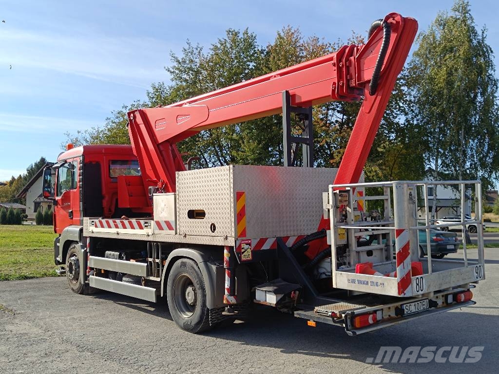Multitel J123TA المنصات الهوائية المثبتة على شاحنة