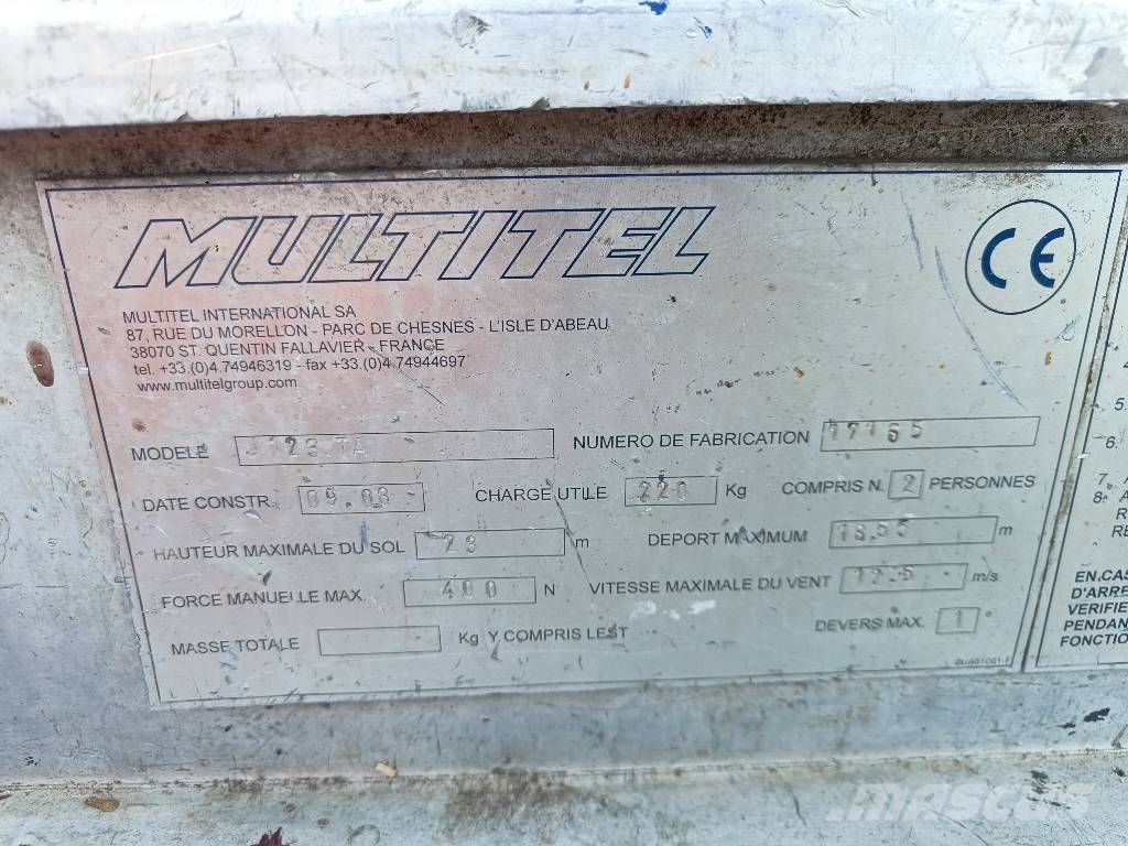 Multitel J123TA المنصات الهوائية المثبتة على شاحنة