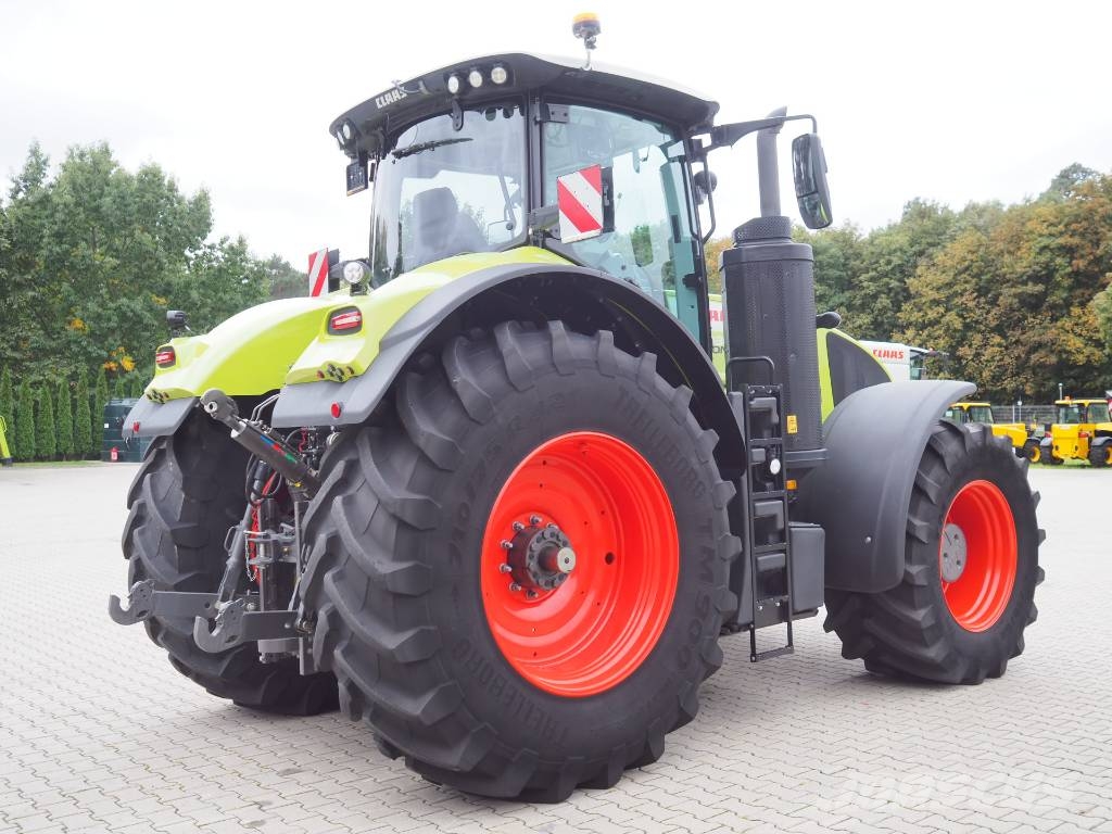 CLAAS Axion 930 CMATIC PTO GPS Трактори