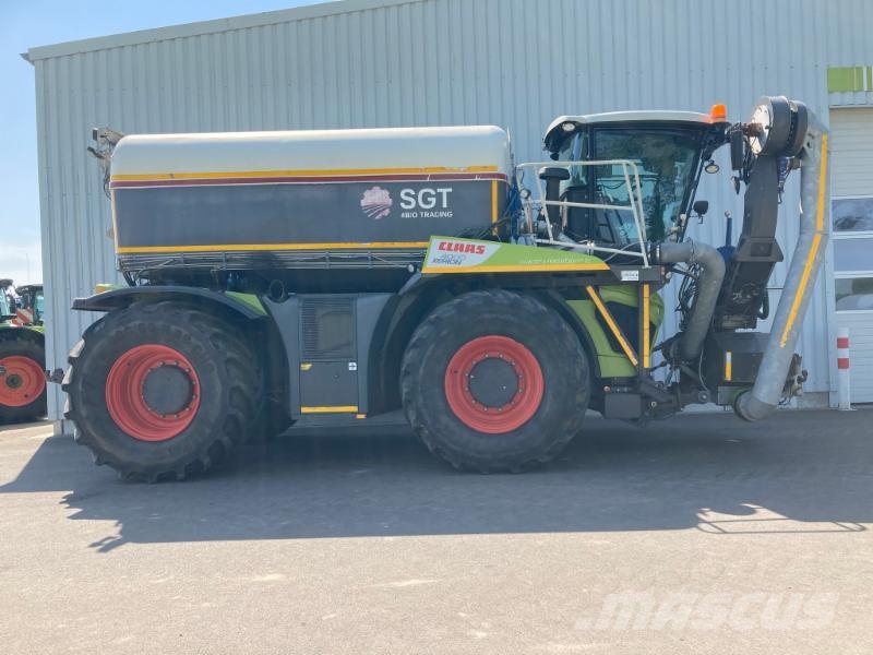 CLAAS XERION 4000 SADDLE TRAC 트랙터