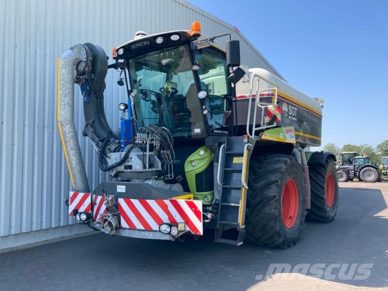 CLAAS XERION 4000 SADDLE TRAC 트랙터
