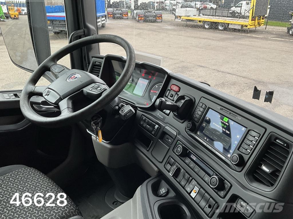Scania P 360 HMF 22 Tonmeter laadkraan Rol kiper kamioni s kukama za dizanje