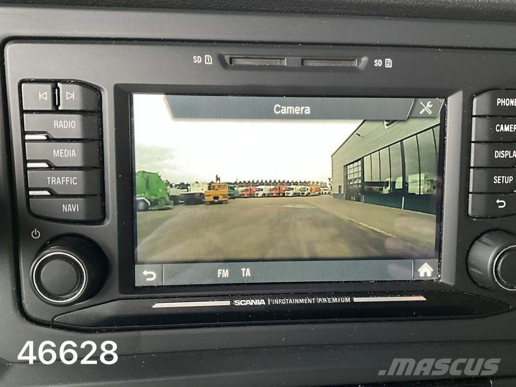 Scania P 360 HMF 22 Tonmeter laadkraan Rol kiper kamioni s kukama za dizanje