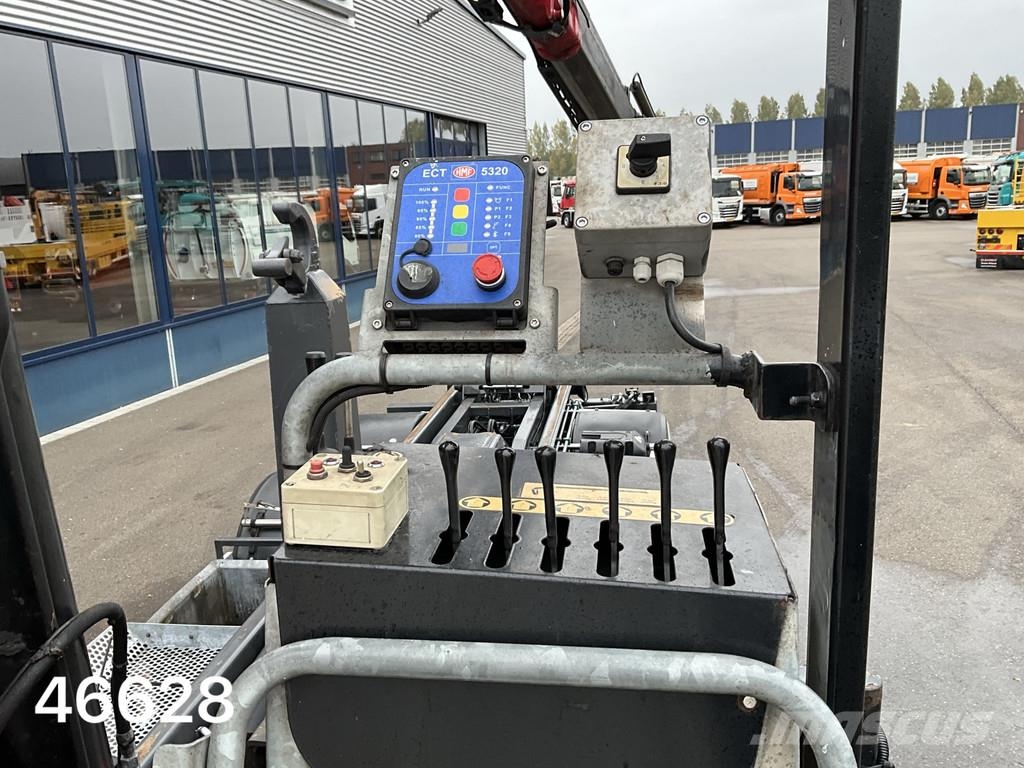 Scania P 360 HMF 22 Tonmeter laadkraan Vrachtwagen met containersysteem