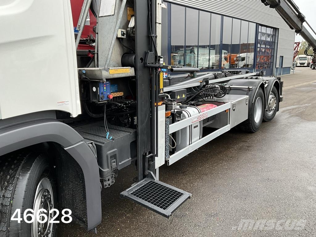 Scania P 360 HMF 22 Tonmeter laadkraan Rol kiper kamioni s kukama za dizanje