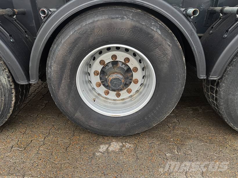 MTDK 4 Axle Tipper / Alukastenmulde Kipper 37m3 Semirremolques de volteo