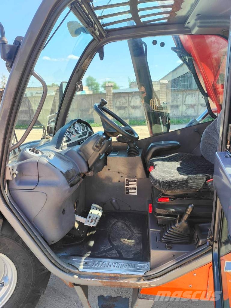 Manitou MLT627 Teleskoplader für Landwirtschaft