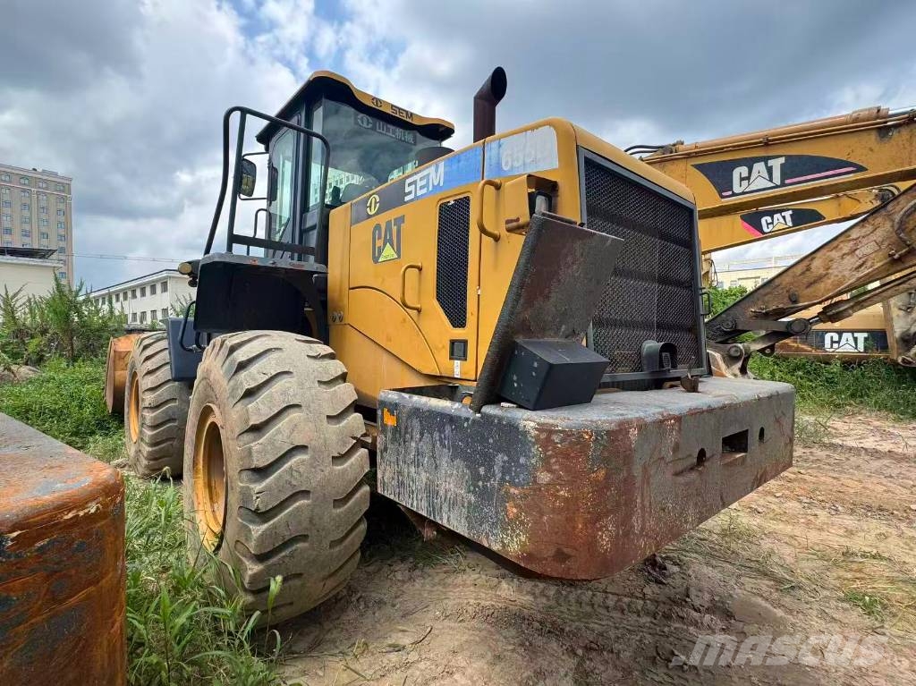 SEM 655D 輪胎式裝載機
