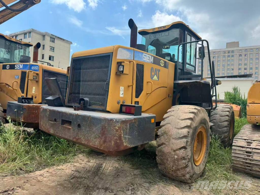 SEM 655D 輪胎式裝載機