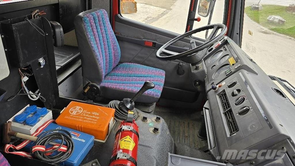 Mercedes-Benz 1124 AF Tanklöschfahrzeug Άλλα Φορτηγά