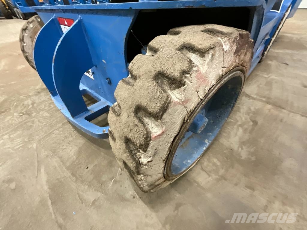 ATN Piaf 880 R Plataformas de Mastro Vertical