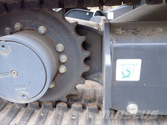 PC PC30MR‑5 حفارات زحافة