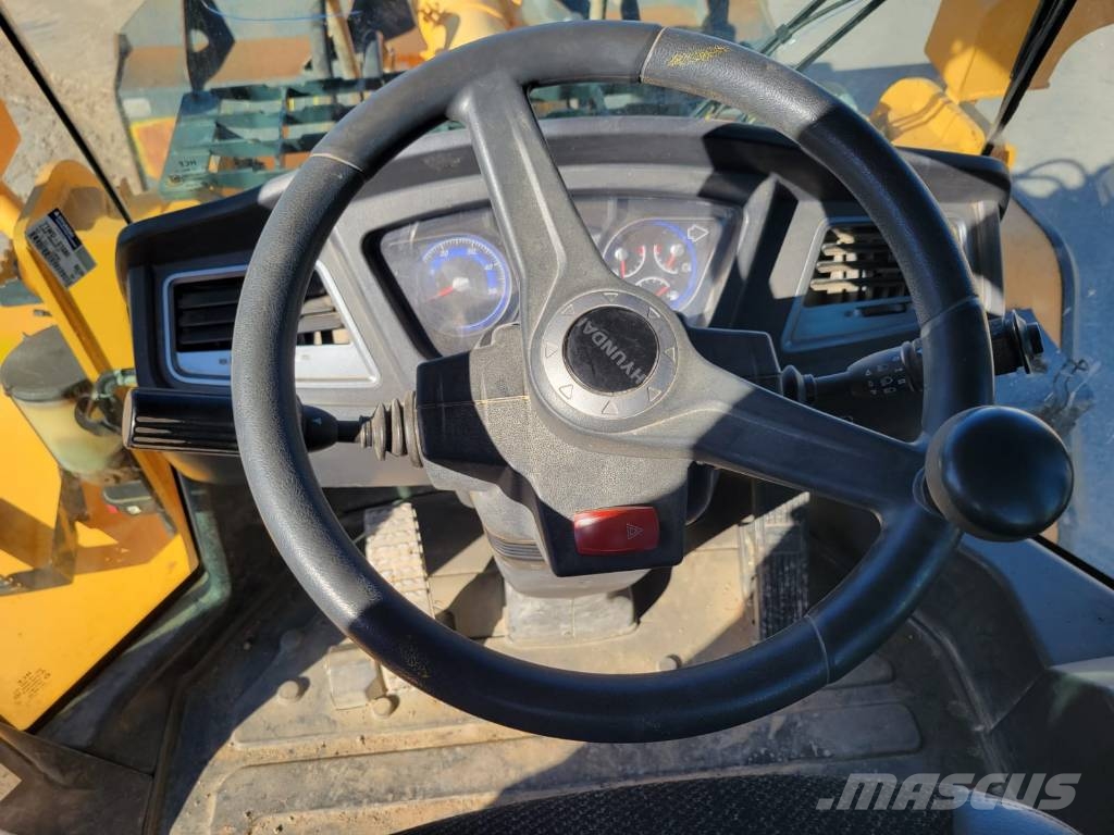Hyundai HL 965 Kolesni nakladalci