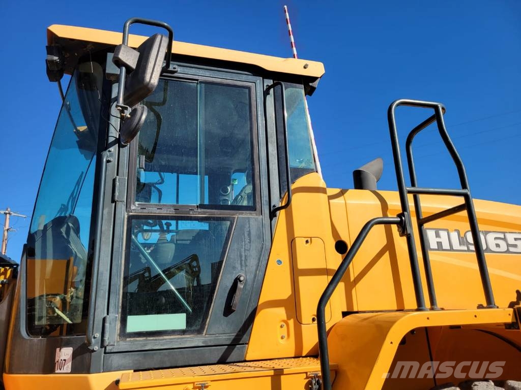 Hyundai HL 965 Kolesni nakladalci