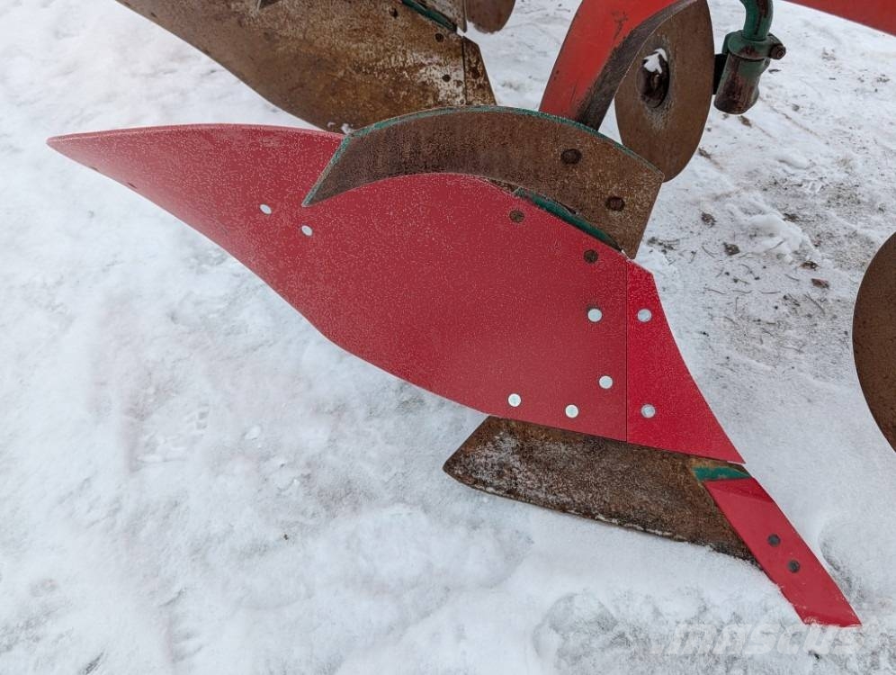 Kverneland AD-85 Variomat Charrue non réversible