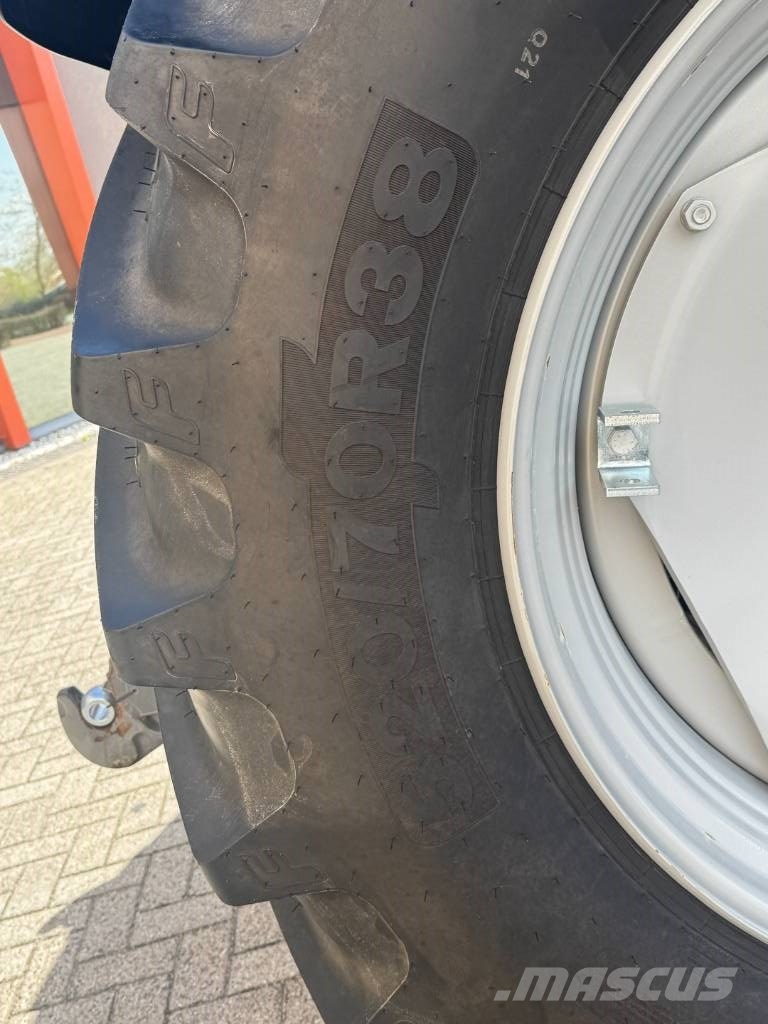 Massey Ferguson 5S145 EFFICIENT, DYNA 6, frontloader, 2023, 468 hr Traktorid