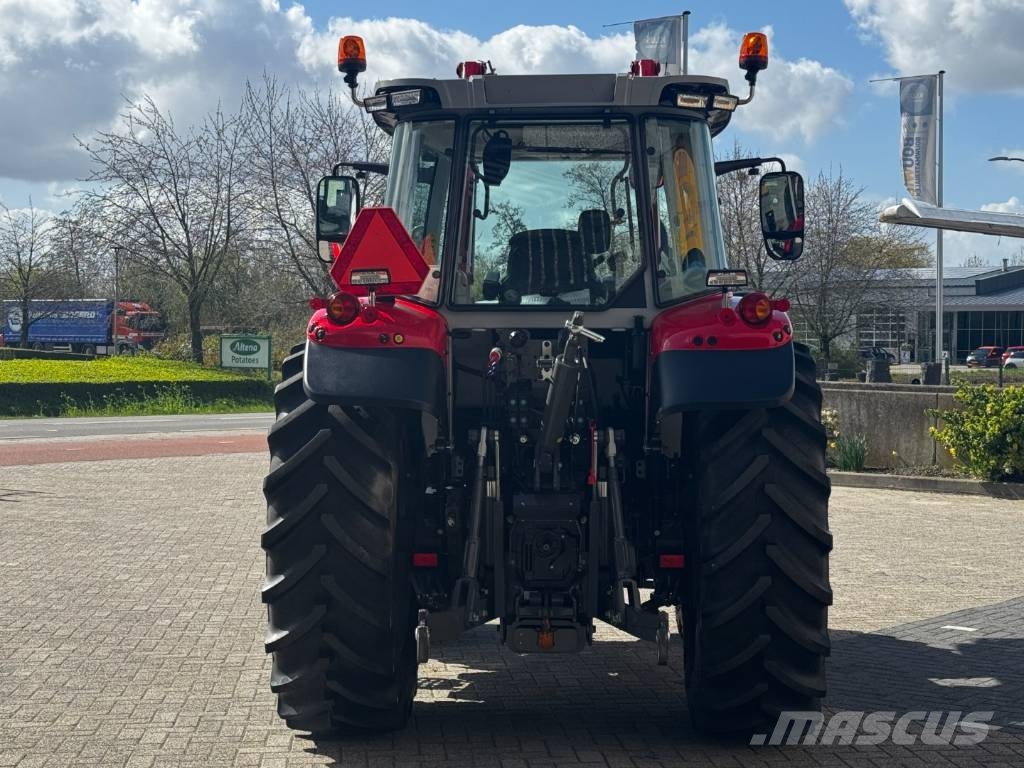 Massey Ferguson 5S145 EFFICIENT, DYNA 6, frontloader, 2023, 468 hr Traktorid