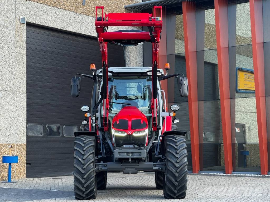 Massey Ferguson 5S145 EFFICIENT, DYNA 6, frontloader, 2023, 468 hr Traktorid