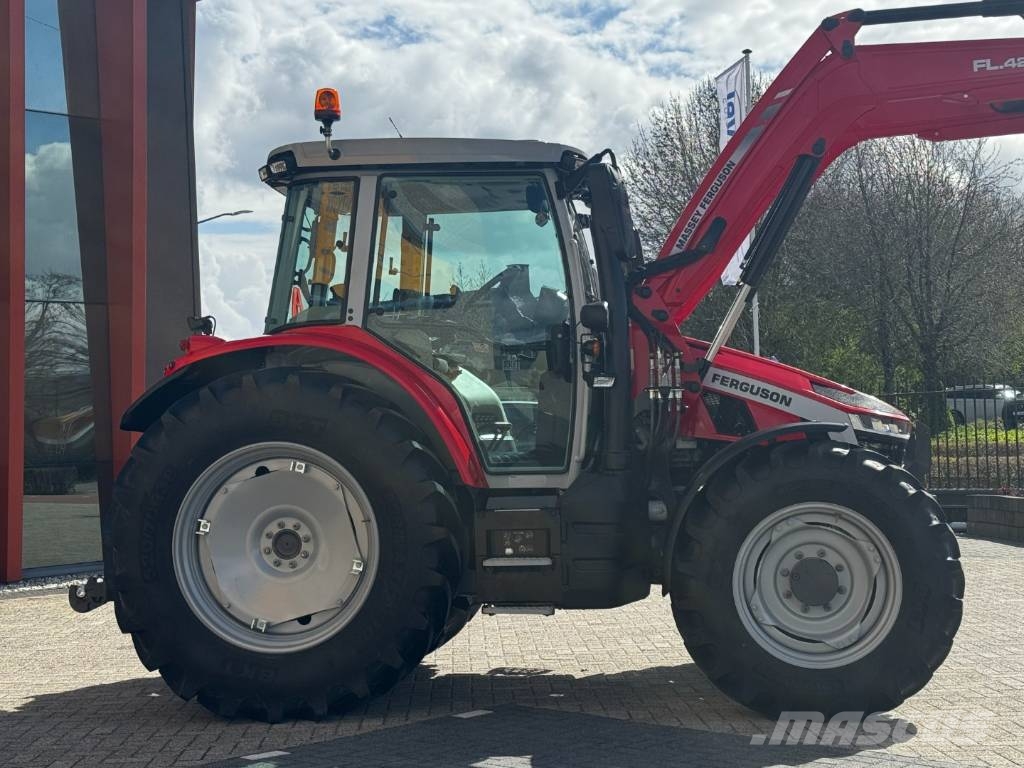 Massey Ferguson 5S145 EFFICIENT, DYNA 6, frontloader, 2023, 468 hr Traktorid