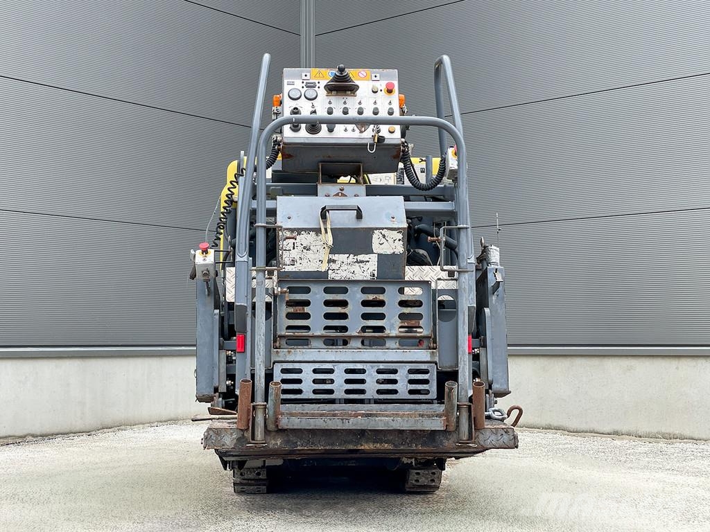 Vögele SUPER 800 Машини за асфалт