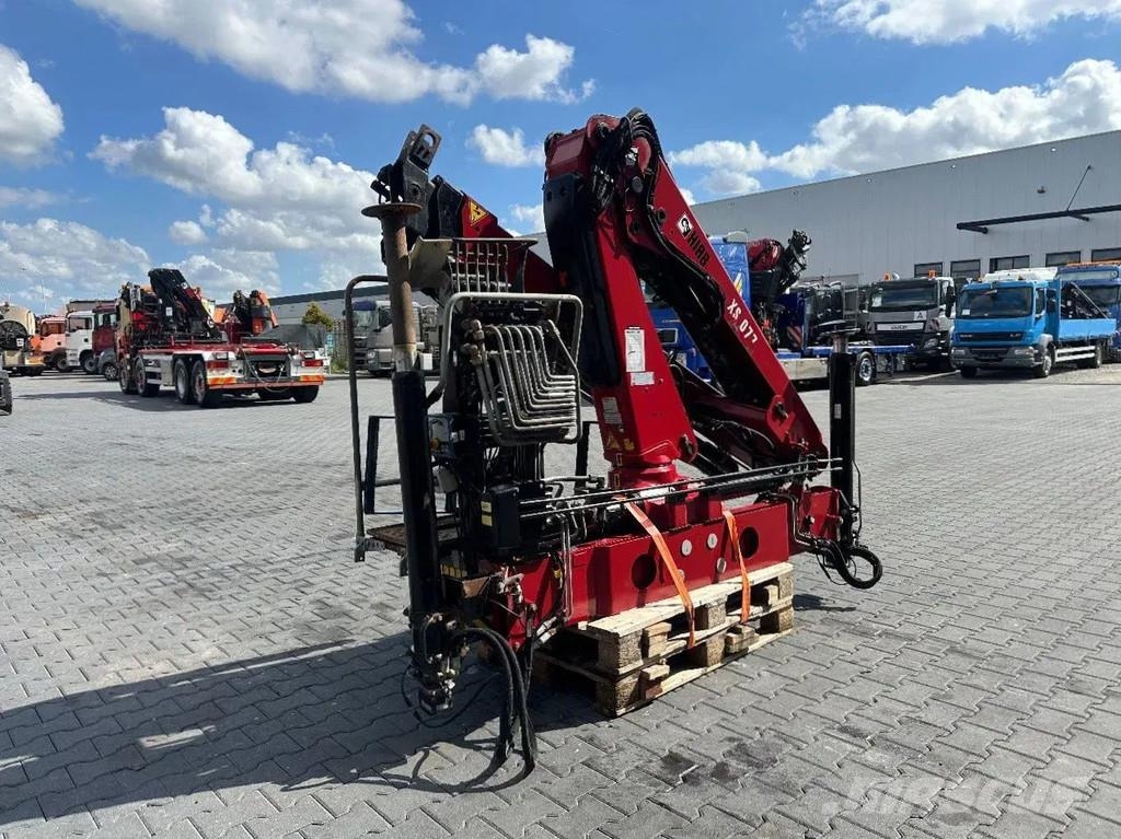 Hiab 077 B-2 DUO Crane / Kraan / Autolaadkraan / Ladekr Mobiilinosturit