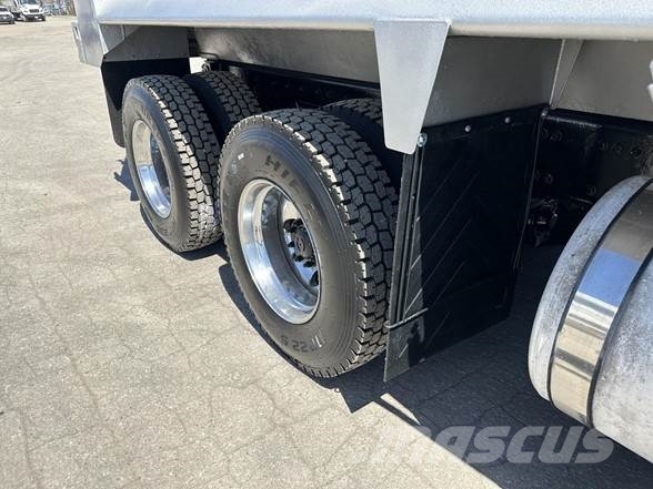 Freightliner 114SD Kiper tovornjaki