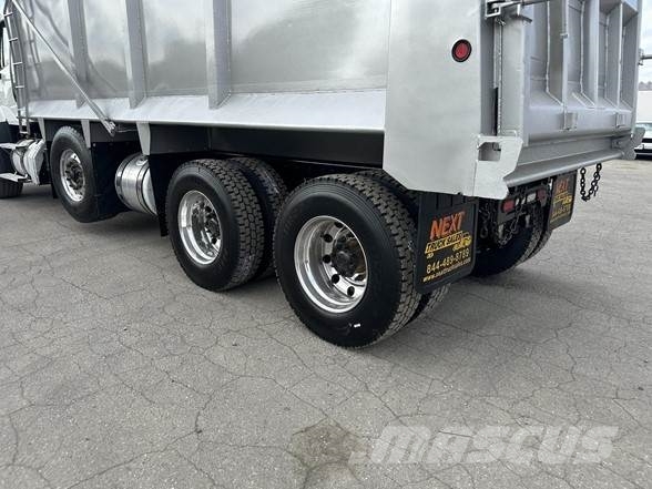 Freightliner 114SD Kiper tovornjaki