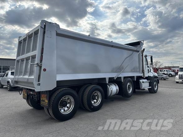 Freightliner 114SD Kiper tovornjaki