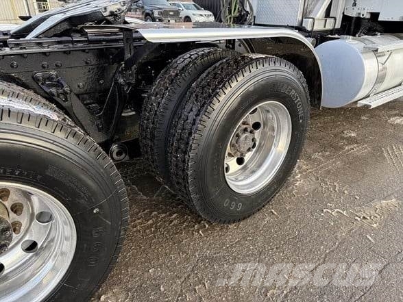 Kenworth T880 Влекачи