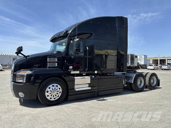 Mack ANTHEM 64T Τράκτορες