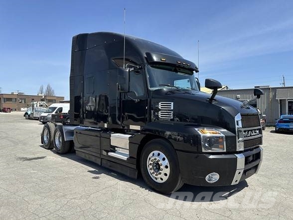 Mack ANTHEM 64T Τράκτορες