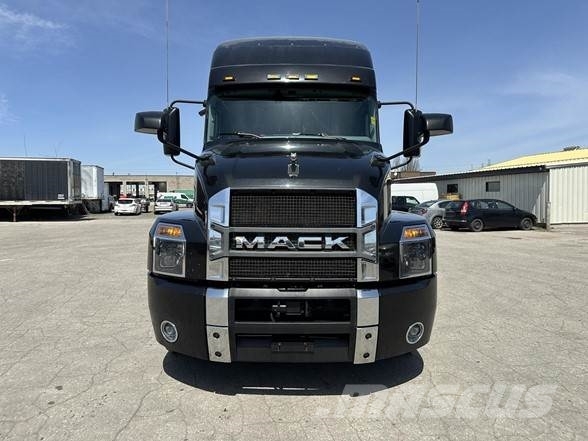 Mack ANTHEM 64T Τράκτορες