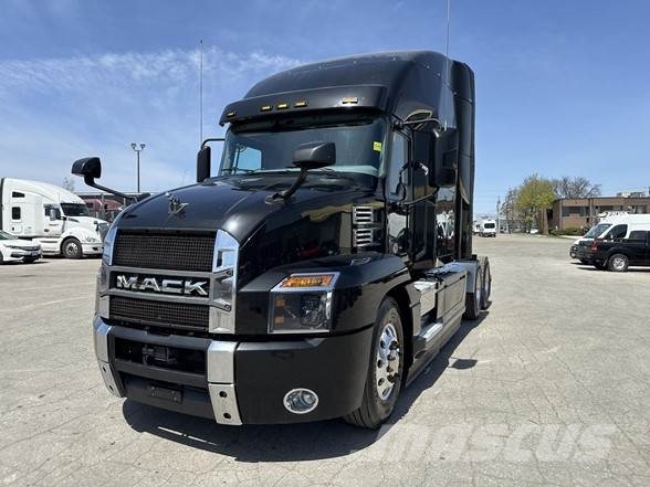 Mack ANTHEM 64T Τράκτορες