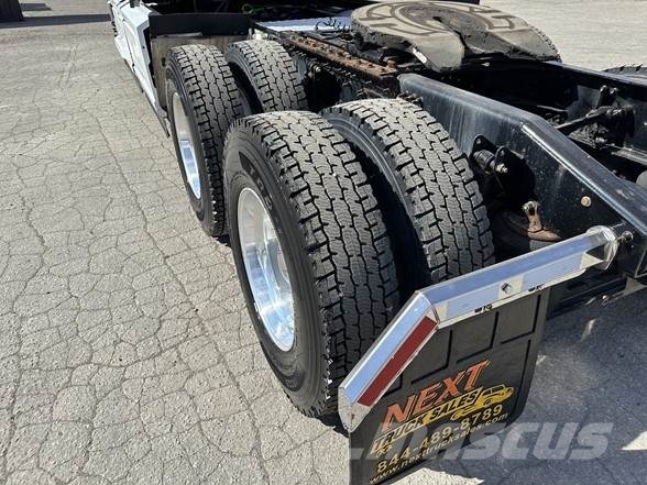 Mack ANTHEM 64T Τράκτορες