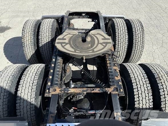 Mack ANTHEM 64T Τράκτορες