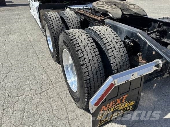 Mack ANTHEM 64T Τράκτορες