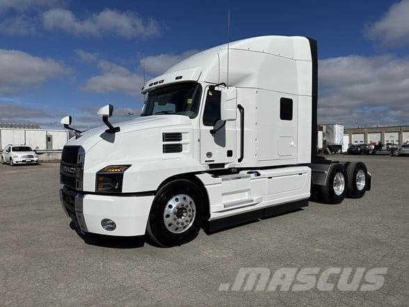 Mack ANTHEM 64T Τράκτορες