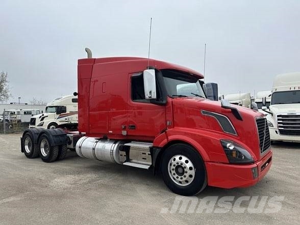 Volvo VNL64T630 Tegljači