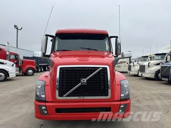 Volvo VNL64T630 Tegljači