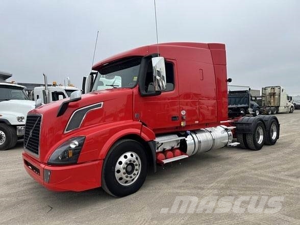 Volvo VNL64T630 Tegljači